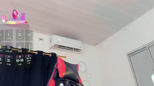 Snapshot of Nicol_TransGirl chatting on February 2026 02:45:01 AM Nicol TransGirl online show from February 2026 02:45:01 AM