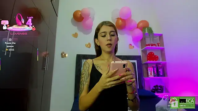 Nicol TransGirl online show from May 2026 04:41:02 AM