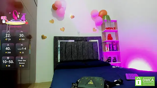 Nicol TransGirl online show from May 2026 04:30:02 AM