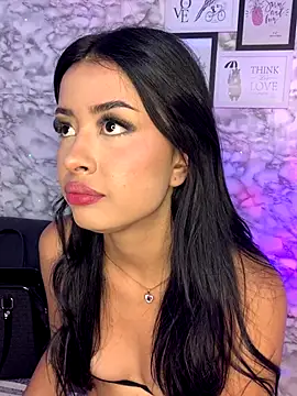 Miss karol online show from November 2025 06:14:01 PM