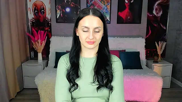 Snapshot of EmiliaBeynard chatting on February 2025 07:44:02 PM EmiliaBeynard online show from February 2025 07:44:02 PM