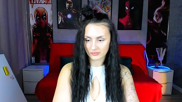 Snapshot of EmiliaBeynard chatting on February 2025 02:05:01 PM EmiliaBeynard online show from February 2025 02:05:01 PM