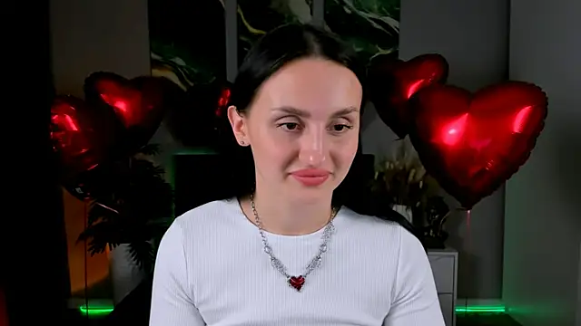 Snapshot of EmiliaBeynard chatting on February 2025 07:31:02 PM EmiliaBeynard online show from February 2025 07:31:02 PM