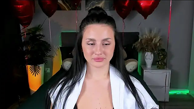 Snapshot of EmiliaBeynard chatting on March 2025 01:31:02 PM EmiliaBeynard online show from March 2025 01:31:02 PM