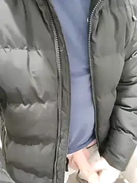 Milankure111 online show from February 2025 07:15:02 PM