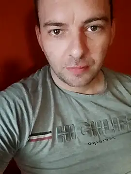 Milankure111 online show from March 2025 05:40:01 AM