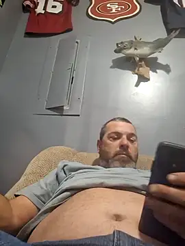 Snapshot of thickdaddy2982 chatting on January 2025 01:00:02 AM thickdaddy2982 online show from January 2025 01:00:02 AM