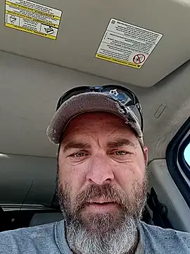 Snapshot of thickdaddy2982 chatting on February 2025 03:26:01 PM thickdaddy2982 online show from February 2025 03:26:01 PM