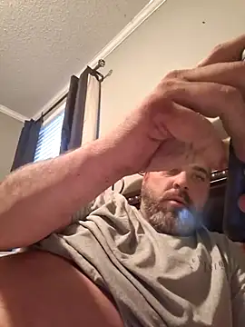 Snapshot of thickdaddy2982 chatting on February 2025 12:32:02 PM thickdaddy2982 online show from February 2025 12:32:02 PM