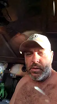 Snapshot of thickdaddy2982 chatting on March 2025 11:09:02 PM thickdaddy2982 online show from March 2025 11:09:02 PM