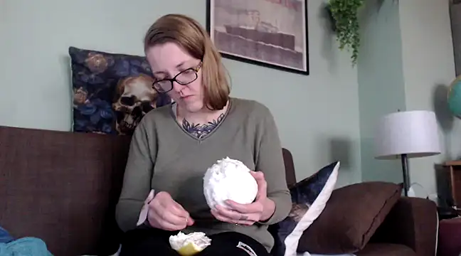 Snapshot of Astrid-Gilbert chatting on February 2025 11:19:02 AM Astrid-Gilbert online show from February 2025 11:19:02 AM