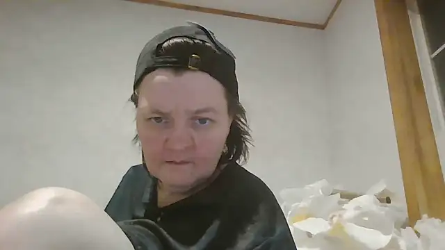 Snapshot of BBWLADY71 chatting on February 2025 12:28:01 AM BBWLADY71 online show from February 2025 12:28:01 AM