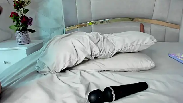 zoe taylorr1 online show from March 2025 08:09:01 AM