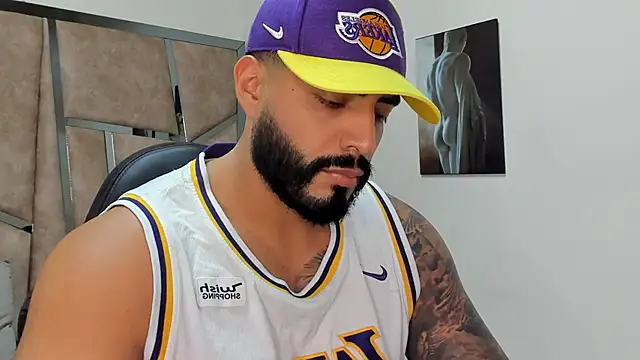 LeandroRusso online show from March 2025 09:15:01 PM