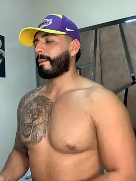 LeandroRusso online show from March 2025 02:21:02 AM