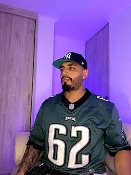 LeandroRusso online show from September 2025 01:16:02 AM