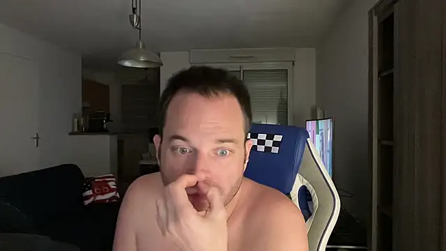 Funnyjul31 online show from February 2025 07:10:02 PM