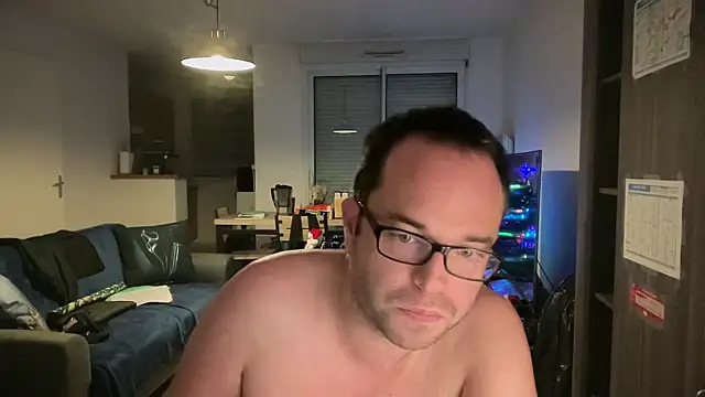 Funnyjul31 online show from December 2025 07:53:02 PM