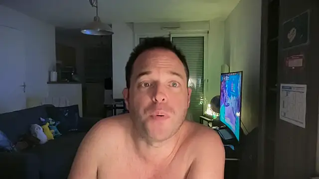 Funnyjul31 online show from March 2026 06:04:01 PM