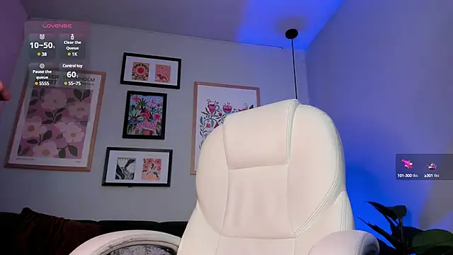 nina  dixon online show from March 2025 07:45:02 PM