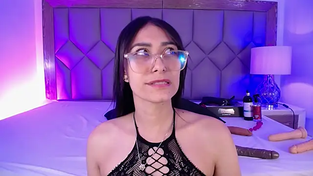 Snapshot of PamelaaPonce chatting on January 2026 12:52:01 PM PamelaaPonce online show from January 2026 12:52:01 PM