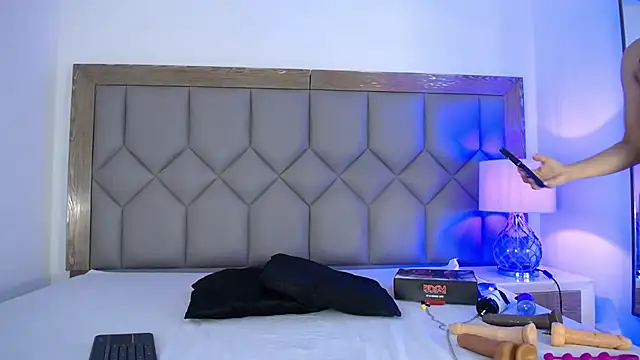 Snapshot of PamelaaPonce chatting on January 2026 12:44:02 PM PamelaaPonce online show from January 2026 12:44:02 PM