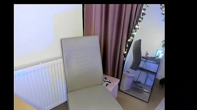 Snapshot of LadyLyanna chatting on March 2025 06:22:02 PM LadyLyanna online show from March 2025 06:22:02 PM