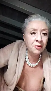 divinaerotica online show from February 2025 05:04:02 PM