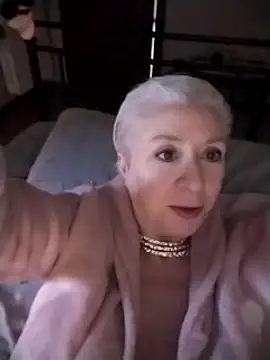 divinaerotica online show from February 2025 02:57:01 PM