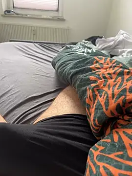 Mo 2003 online show from January 2025 12:18:01 PM