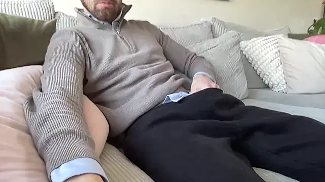 bullyboyy online show from March 2025 12:01:02 PM