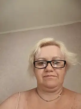 Snapshot of Mayya4321 chatting on July 2026 05:44:02 AM Mayya4321 online show from July 2026 05:44:02 AM