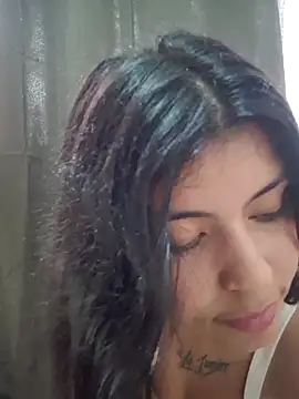 Angela Sophie online show from November 2025 07:27:01 PM