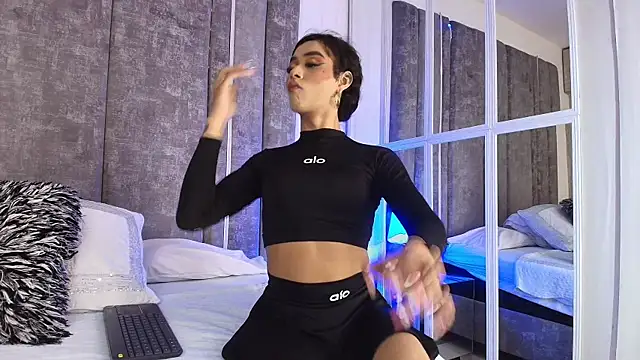 AliDiaz  online show from March 2026 04:24:01 PM