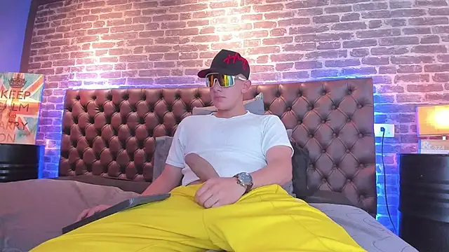 Thomas May4rs online show from February 2025 07:23:01 AM