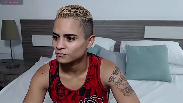 Liiamthompson online show from March 2026 09:23:01 AM