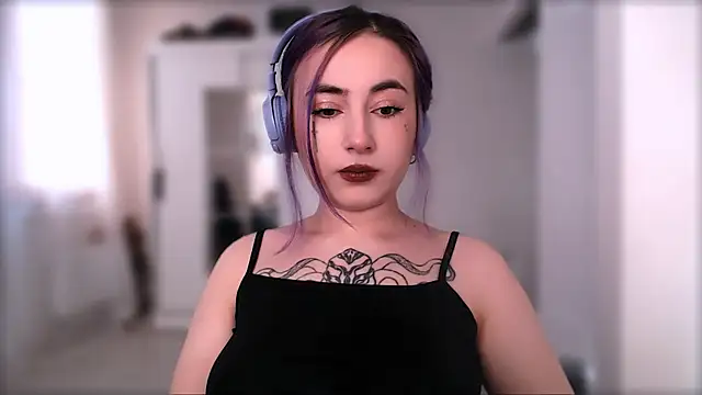 purplewitch online show from November 2025 09:36:01 AM