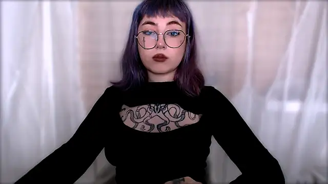 purplewitch online show from December 2025 08:14:01 PM