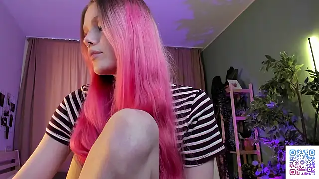 Snapshot of Gretchen_Mol chatting on February 2026 07:41:02 AM Gretchen Mol online show from February 2026 07:41:02 AM