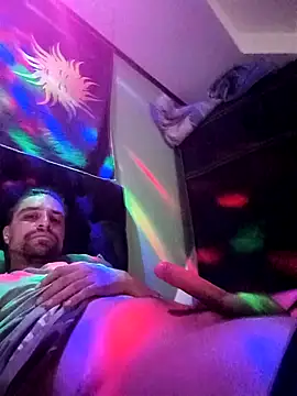 Quemoustro online show from February 2025 03:28:02 PM