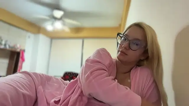 Snapshot of Mermaid-hana chatting on February 2026 10:14:01 AM Mermaid-hana online show from February 2026 10:14:01 AM