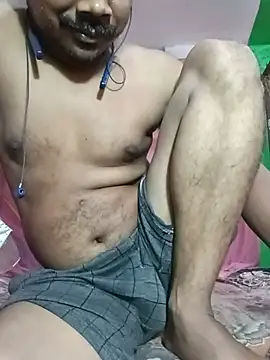 Snapshot of romantictubai chatting on July 2026 05:16:02 PM romantictubai online show from July 2026 05:16:02 PM