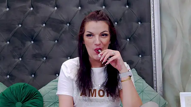 Snapshot of LissaAnn chatting on February 2025 09:58:02 PM LissaAnn online show from February 2025 09:58:02 PM