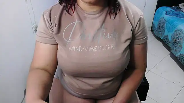 alexandraluv online show from December 2025 10:14:01 PM