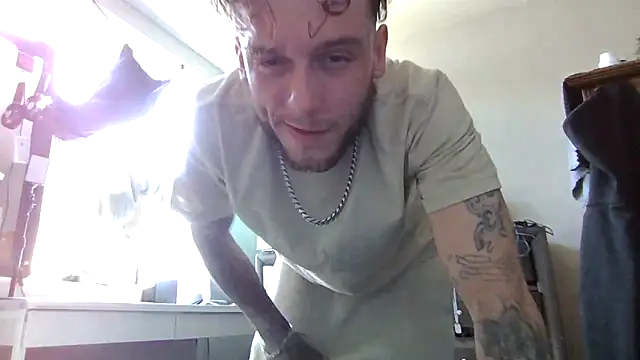 cruz815 online show from April 2026 02:24:01 PM