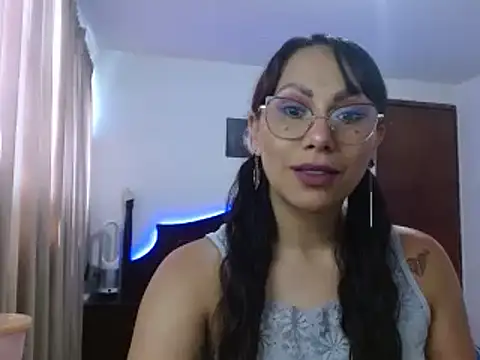 Snapshot of AloLovely_ chatting on April 2026 07:31:02 PM AloLovely online show from April 2026 07:31:02 PM