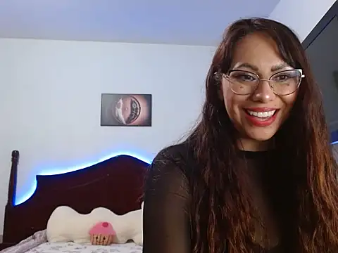 Snapshot of AloLovely_ chatting on April 2026 02:27:02 AM AloLovely online show from April 2026 02:27:02 AM