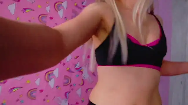 Snapshot of TwerkingCheerleader chatting on June 2026 08:07:02 PM TwerkingCheerleader online show from June 2026 08:07:02 PM