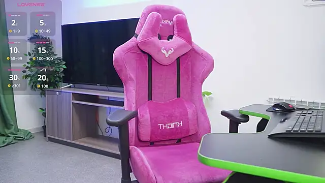 MilaStoyne online show from September 2025 06:13:01 AM