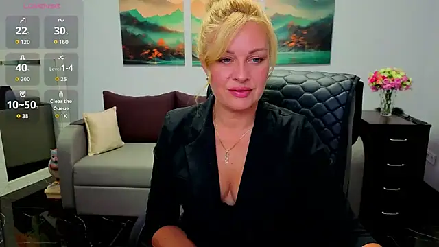 Snapshot of Mira_Whites chatting on July 2026 12:00:02 PM Mira Whites online show from July 2026 12:00:02 PM